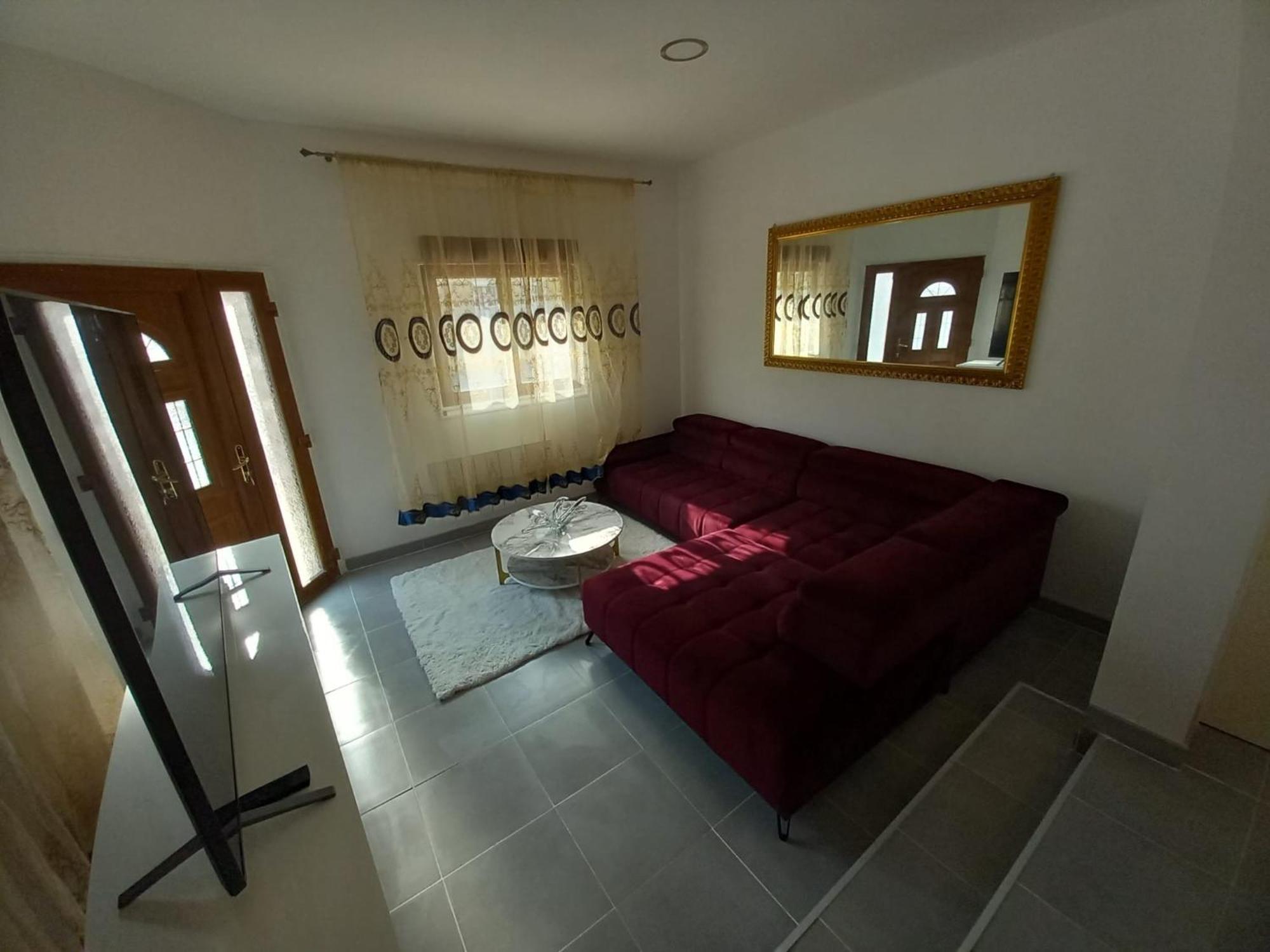 Les Jardins Secrets Villa Ромили-сюр-Сен Екстериор снимка